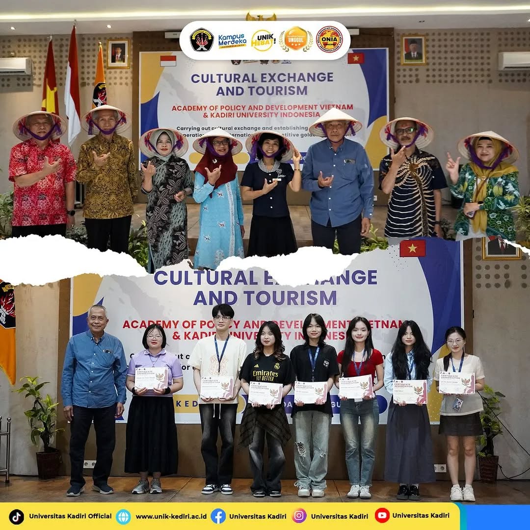 Mahasiswa internasional dalam aktivitas budaya Indonesia